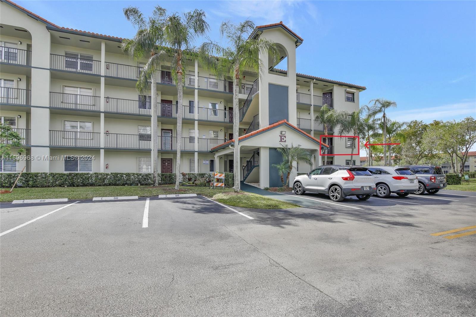 12900 Sw 13th St 214E, Pembroke Pines, Miami-Dade County, Florida - 2 Bedrooms  
2 Bathrooms - 