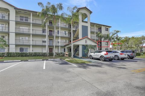 12900 SW 13th St 214E Pembroke Pines FL 33027