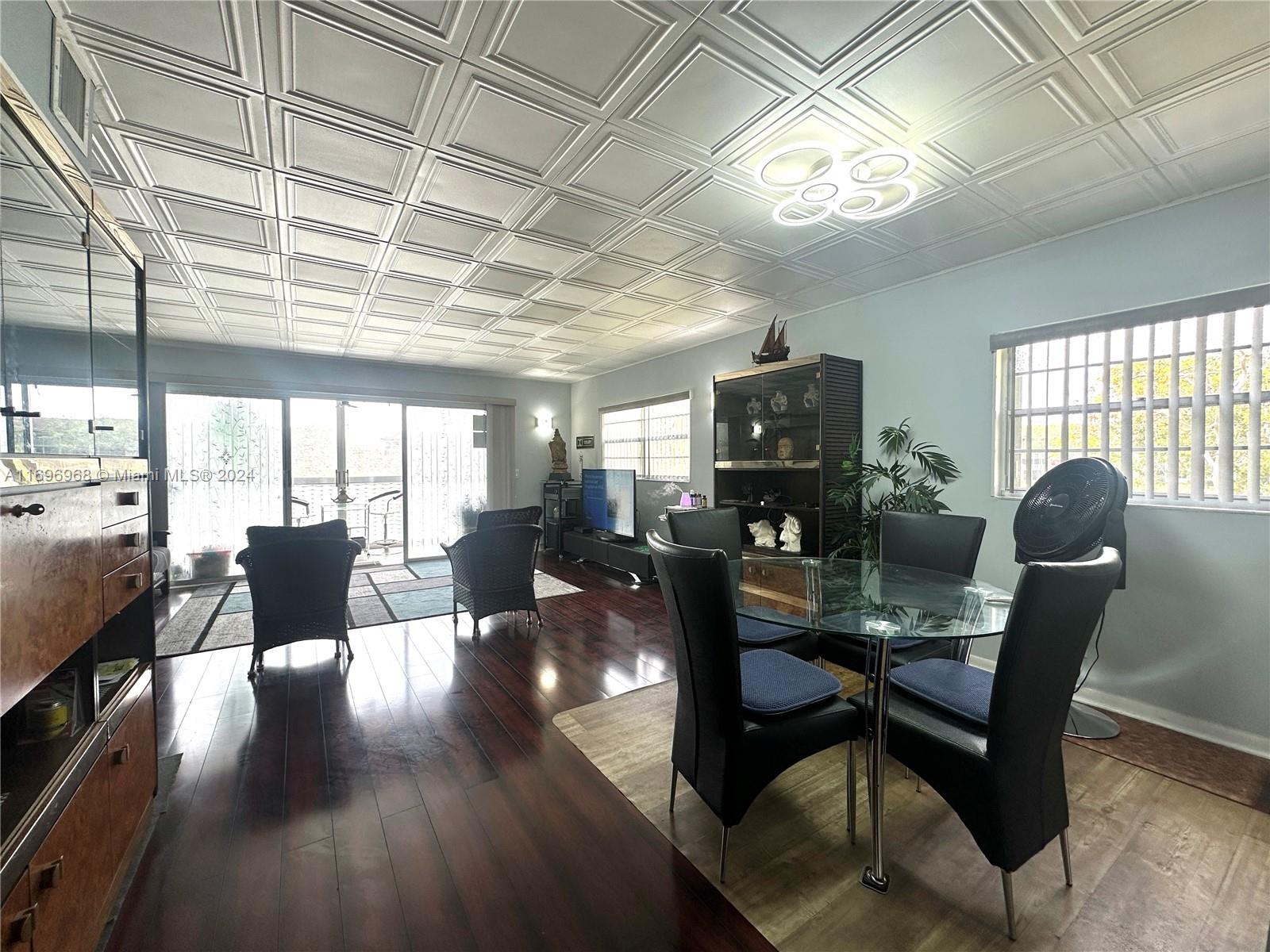 HAWTHORNE AT CENTURY VILL - Residential