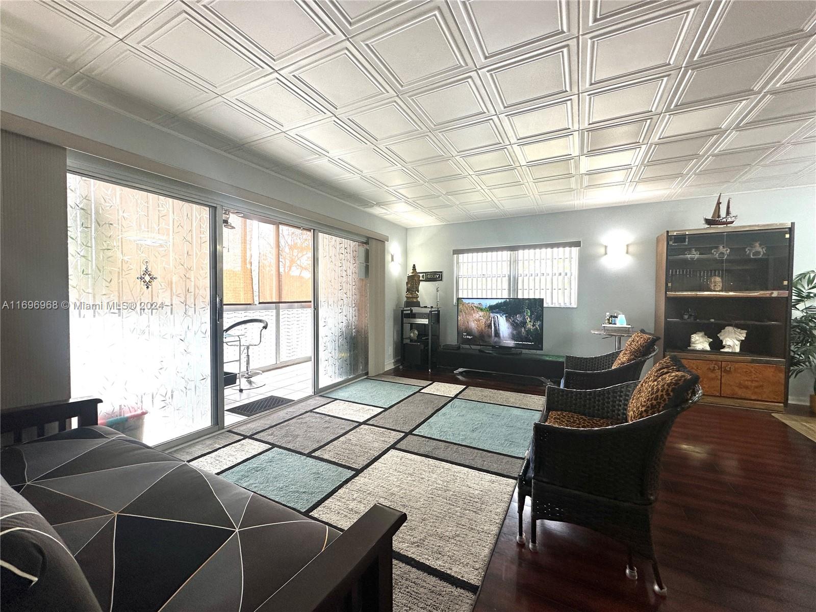 HAWTHORNE AT CENTURY VILL - Residential