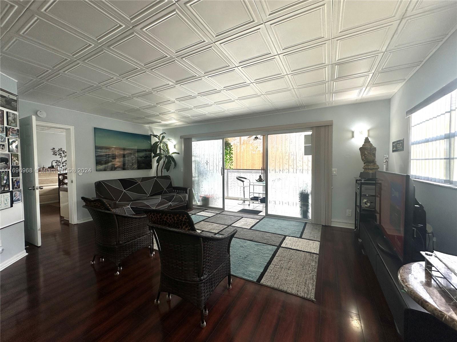 HAWTHORNE AT CENTURY VILL - Residential