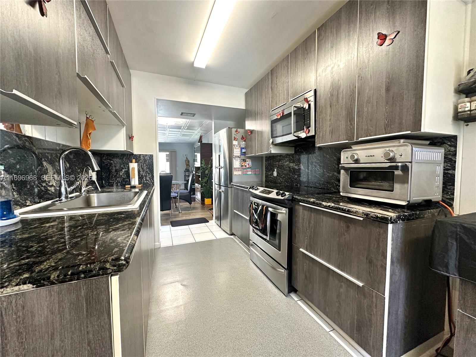 HAWTHORNE AT CENTURY VILL - Residential