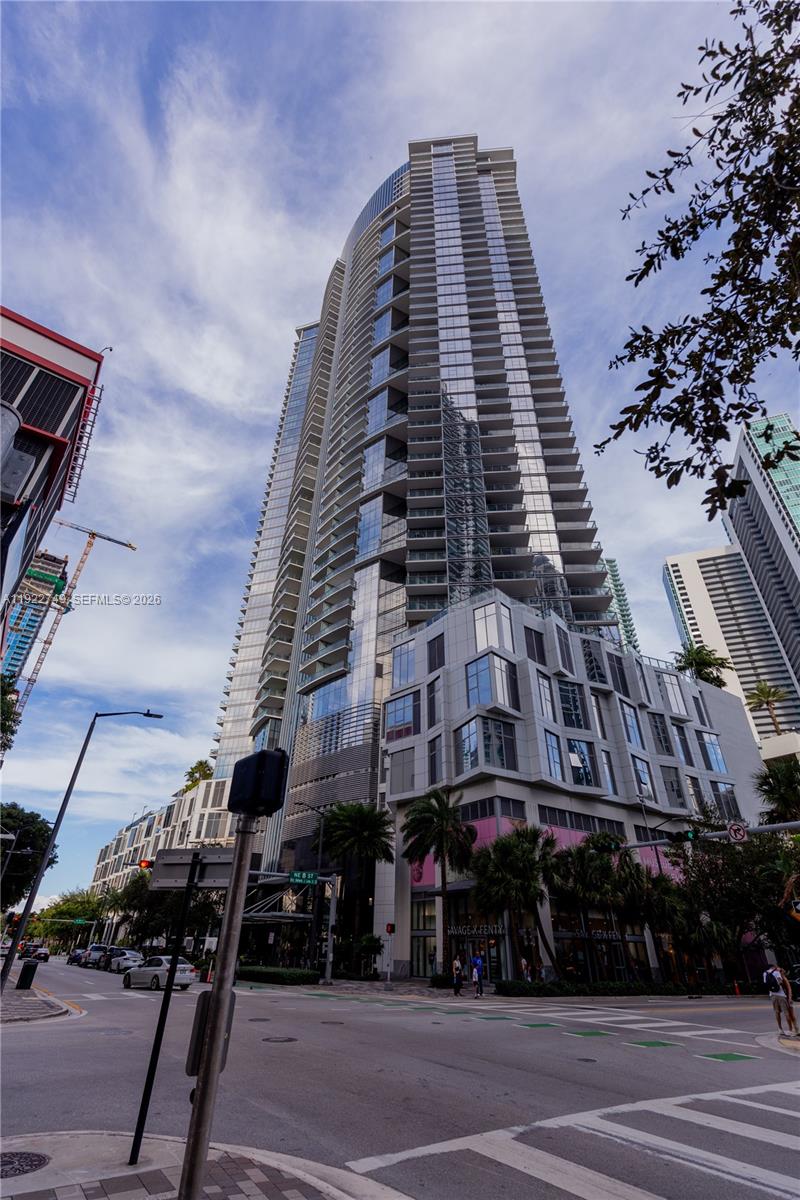 PARAMOUNT MIAMI WORLDCENT - Residential