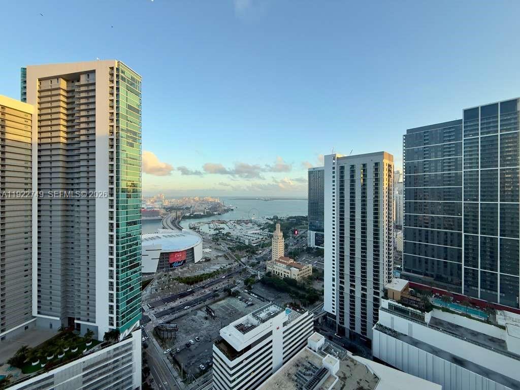 PARAMOUNT MIAMI WORLDCENT - Residential