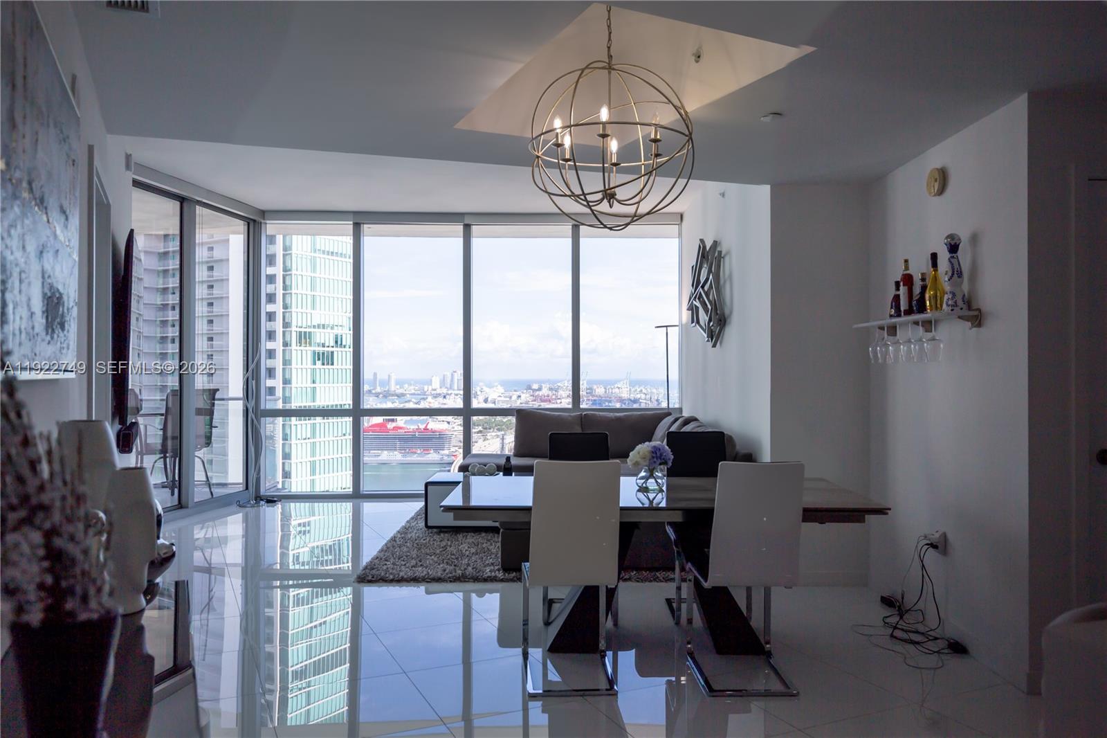 PARAMOUNT MIAMI WORLDCENT - Residential