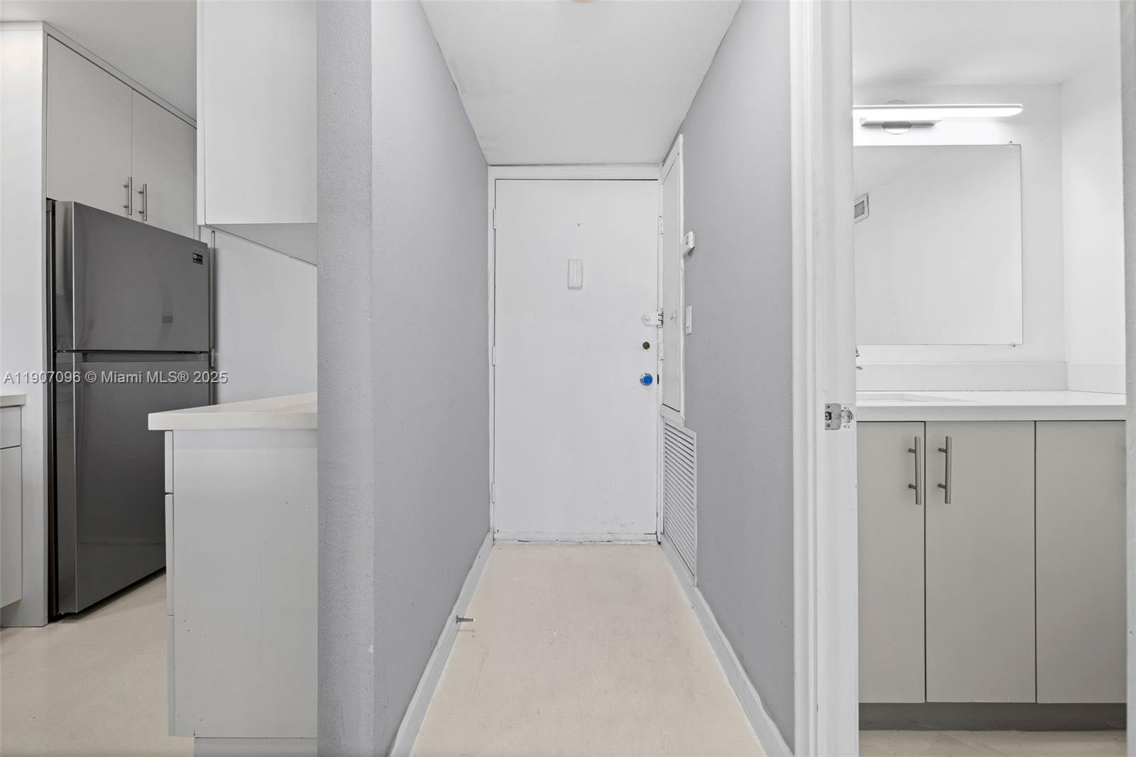 ADMIRAL TOWERS CONDO - Residential