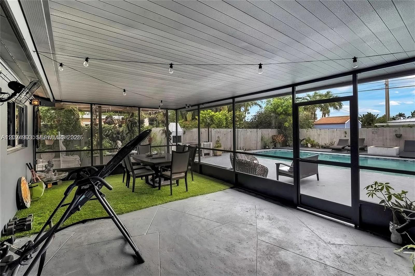 LLOYD ESTATES ADD RESUB - Residential