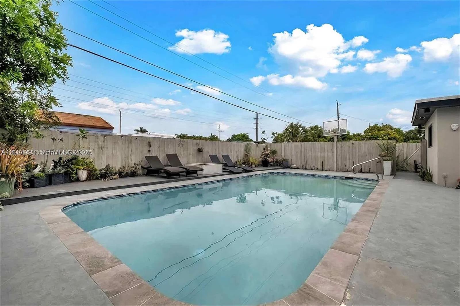LLOYD ESTATES ADD RESUB - Residential