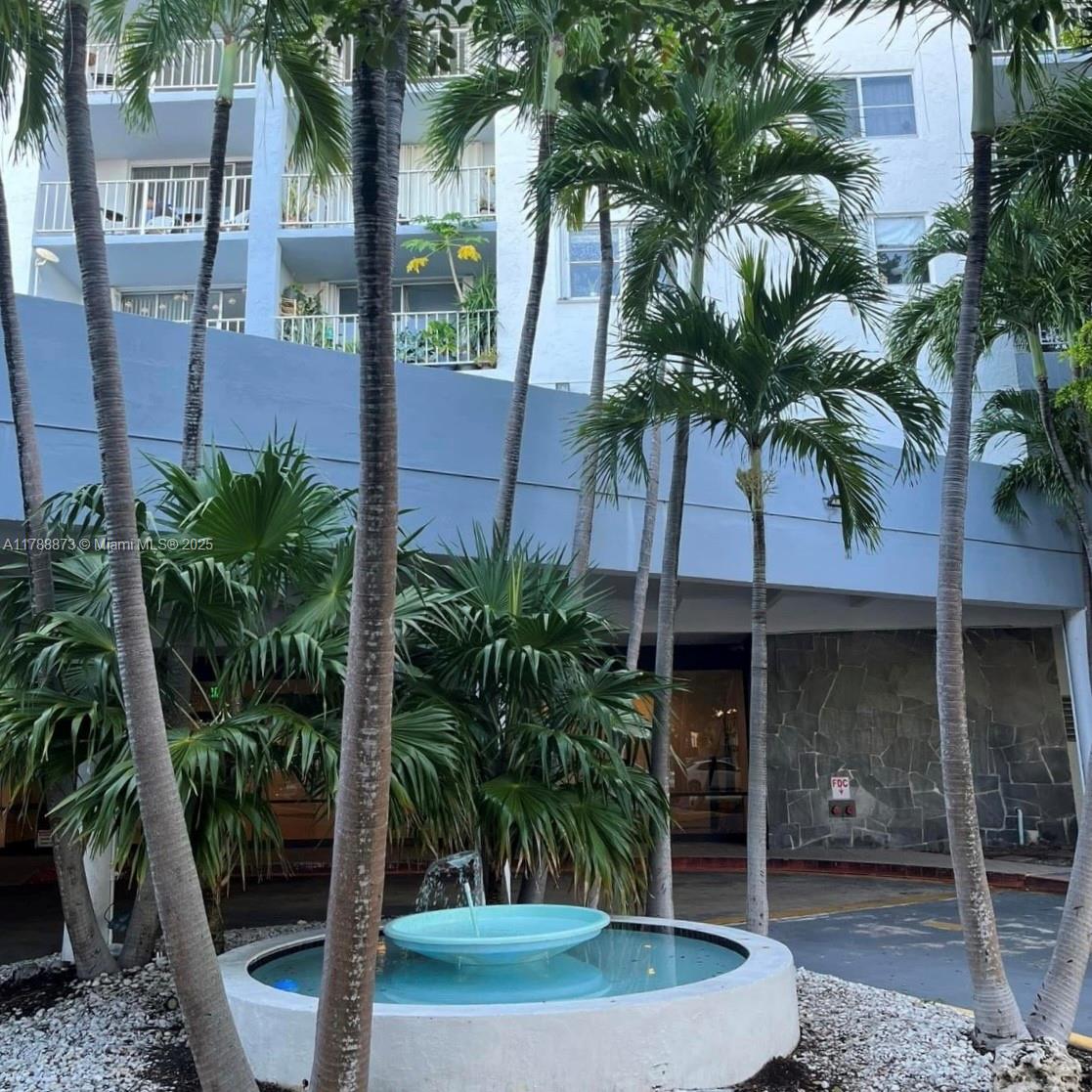 STANTON HOUSE CONDO - Residential