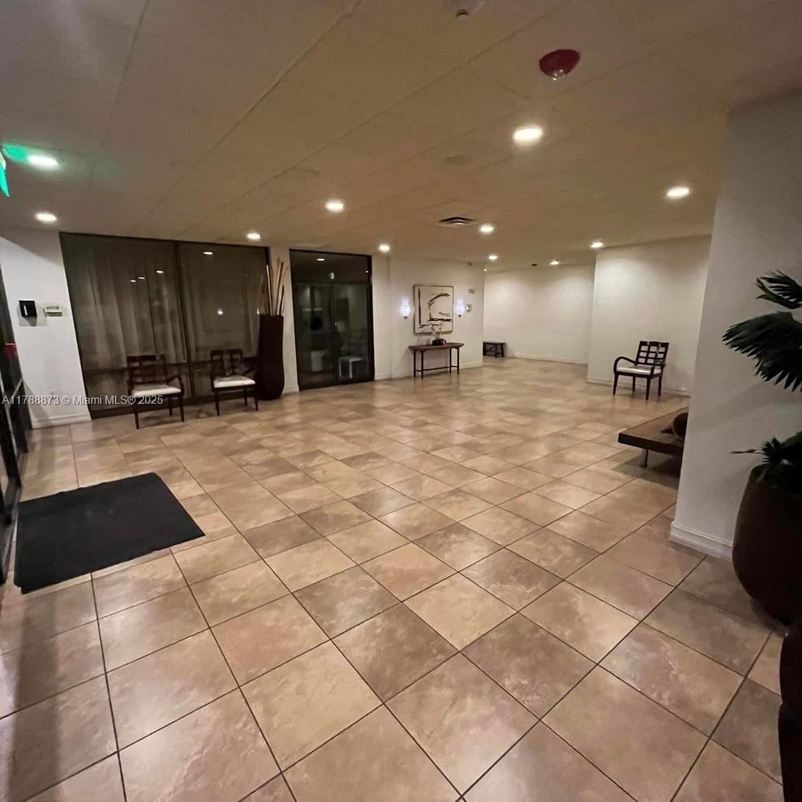 STANTON HOUSE CONDO - Residential