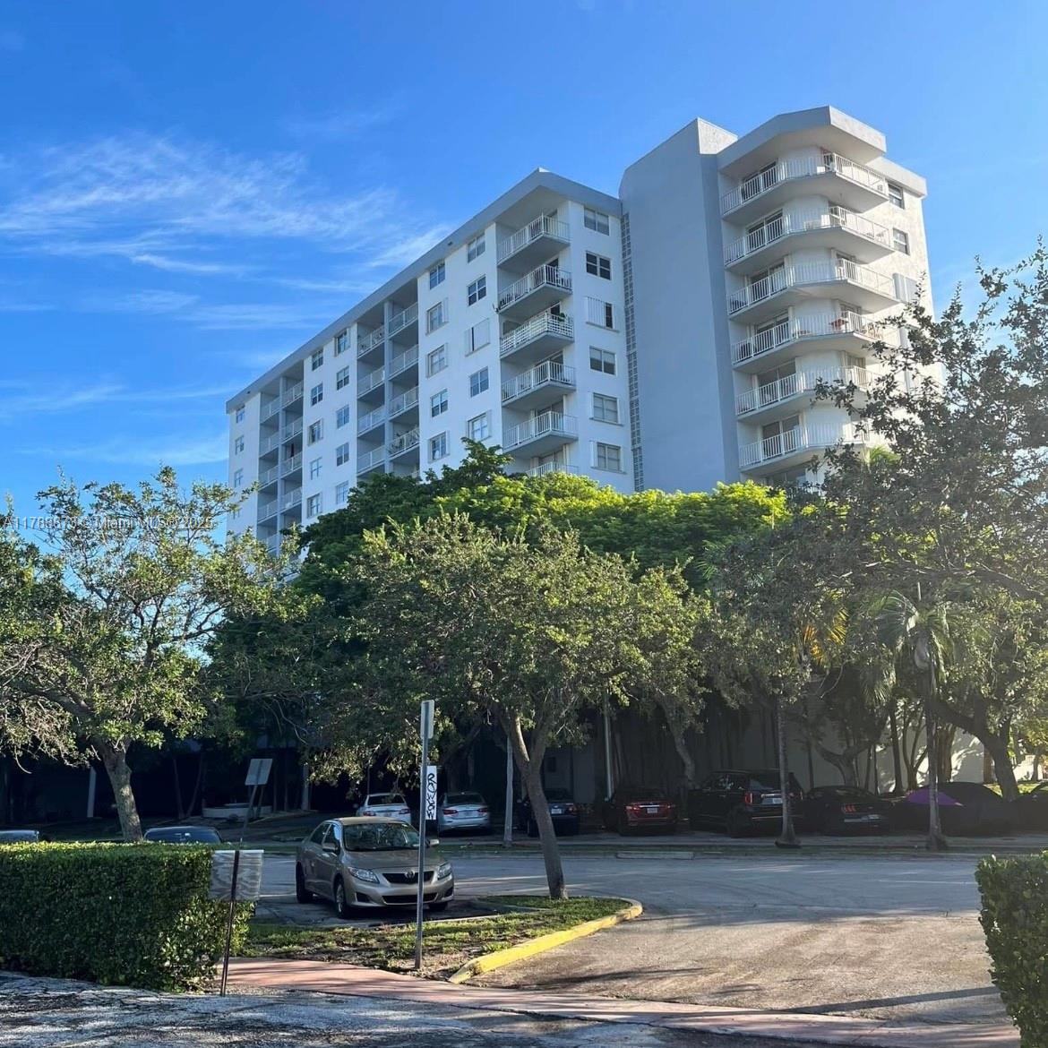 STANTON HOUSE CONDO - Residential