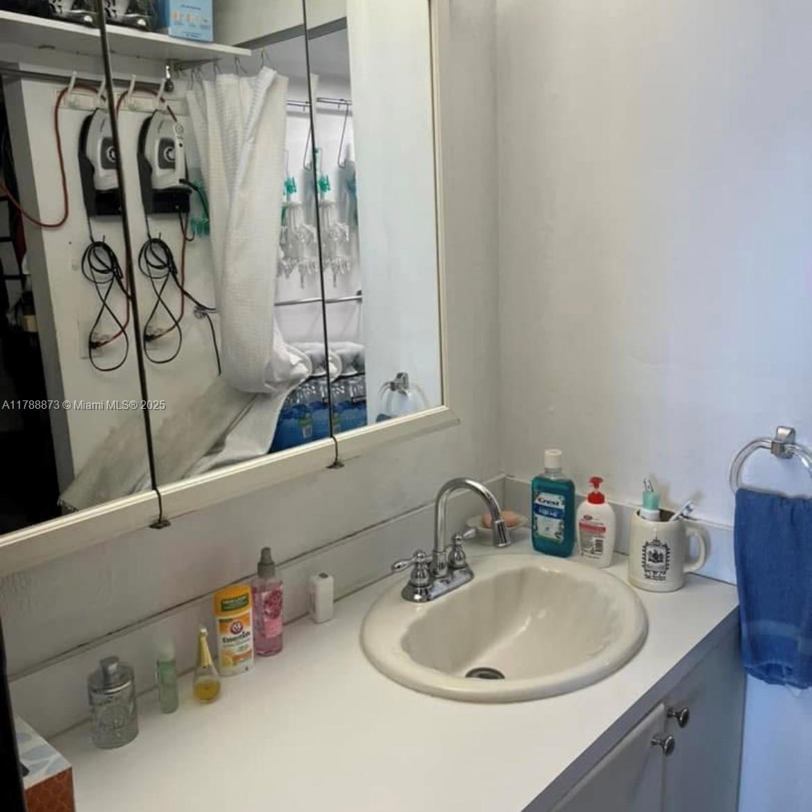 STANTON HOUSE CONDO - Residential