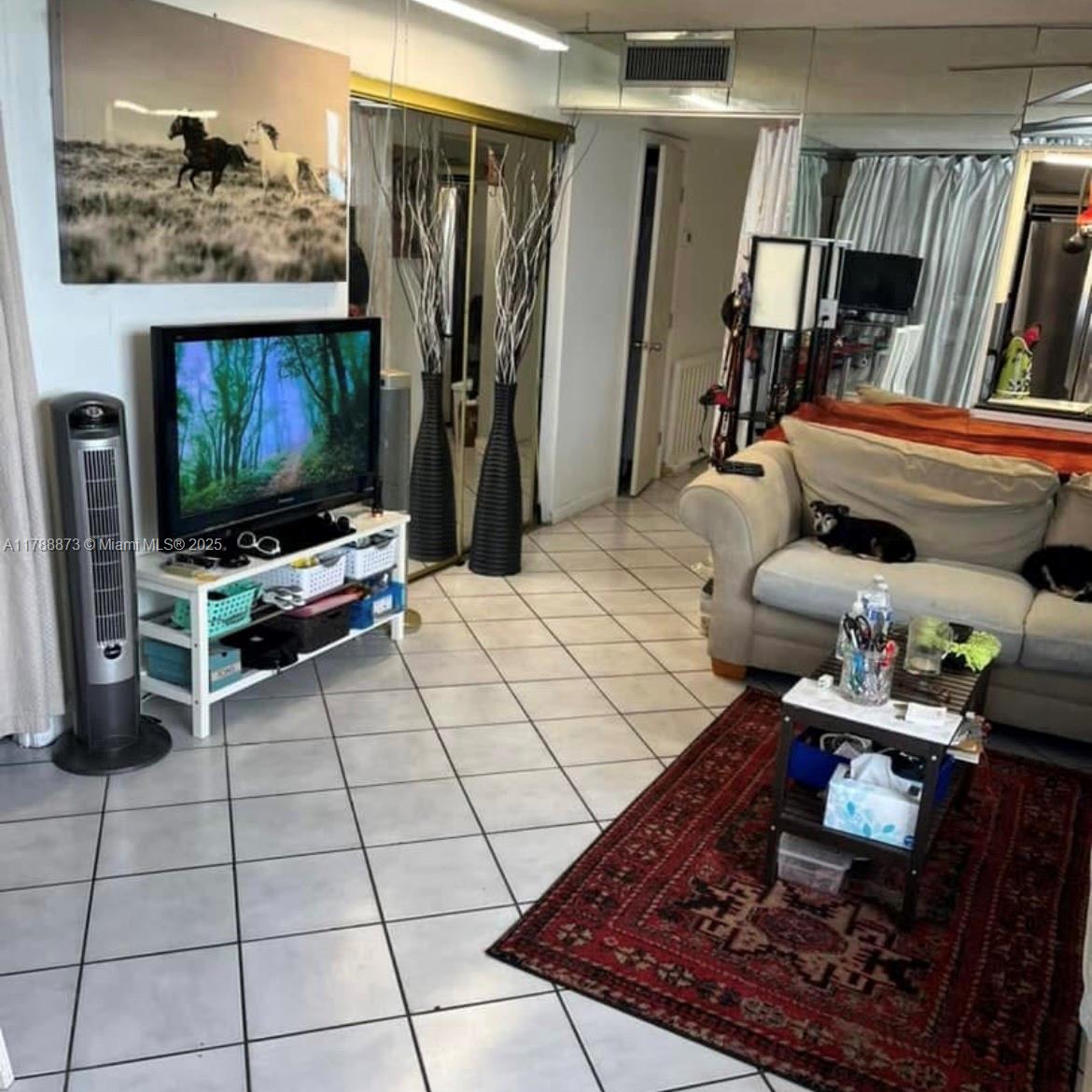 STANTON HOUSE CONDO - Residential