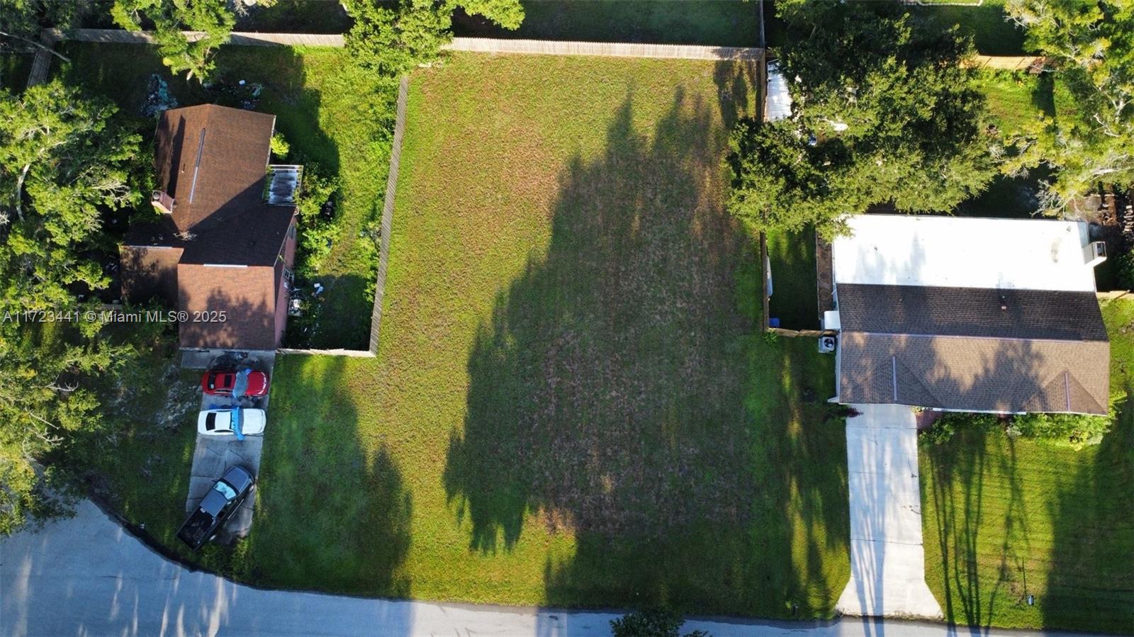 Great Opportunity to build your dream home in Pasco County, "Lake Padgett Estates in Land O Lakes Fl " establish community with families of all ages, plenty of amenities for a active lifestyle. Great location close to I-75, I-275, I-4, US-41 ease of access to all majors towns & cities.
Spacious 10,800 SqFT Lot (90X120) Public Utilities Available in the area with roads. Close to great schools, shopping centers and restaurants. Buyer to do their own due diligence, research and survey.