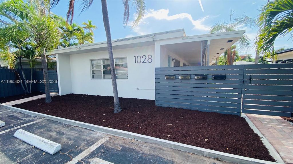 Photo of 1028 NE 16th Ter #1, Fort Lauderdale, FL 33304 (MLS # A11965321)