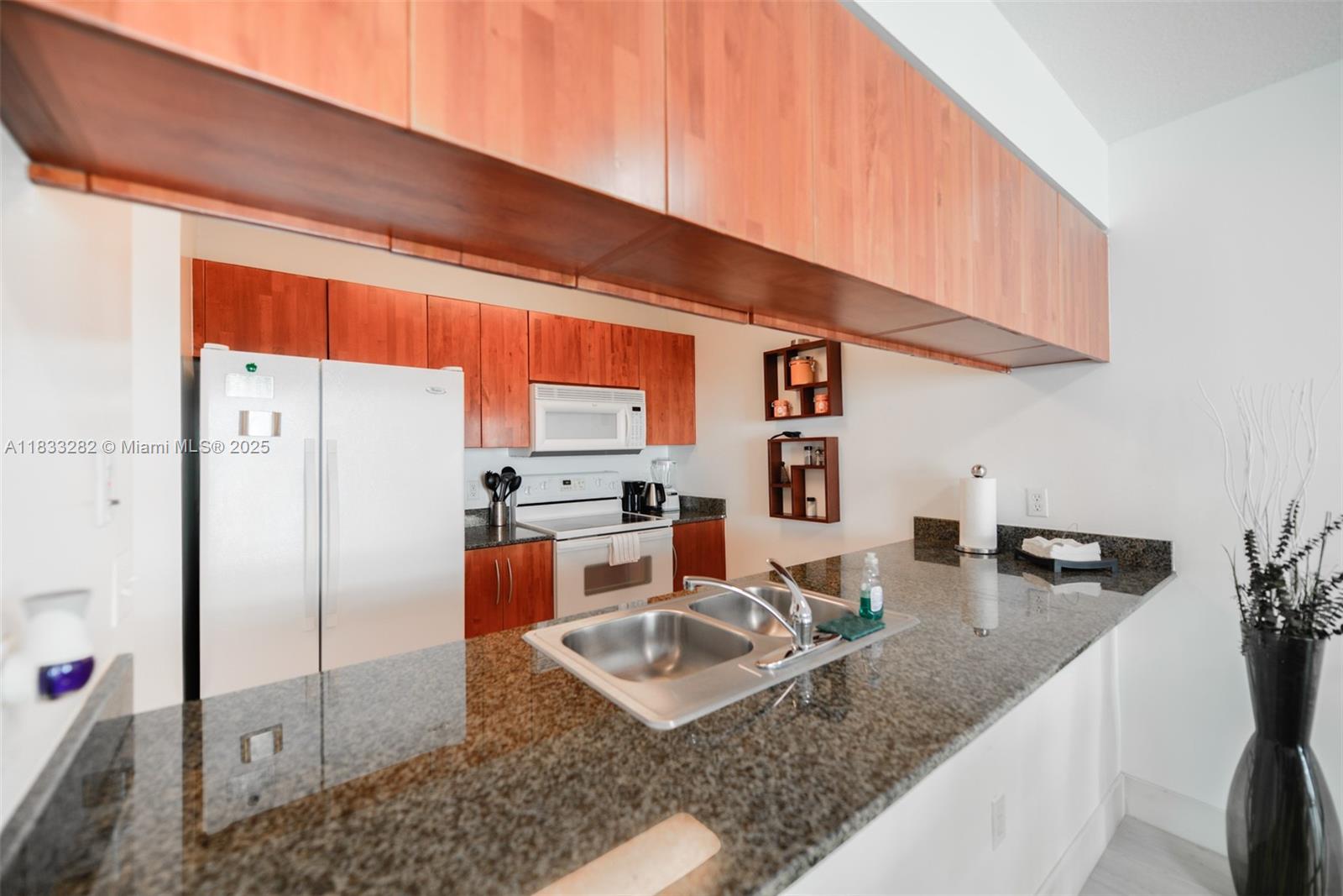 1200 Brickell Bay Dr 3514