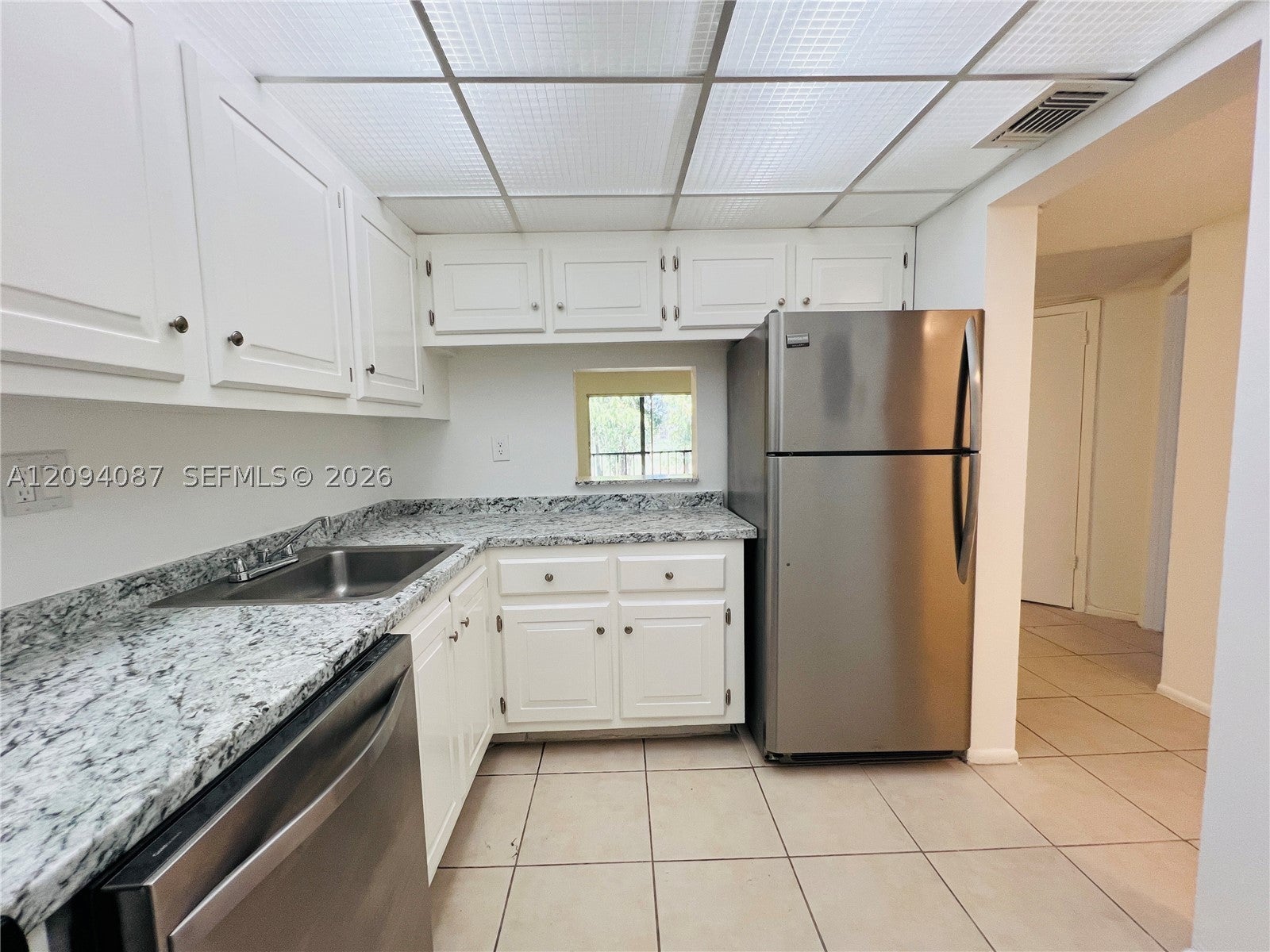 7825 Fairview Dr