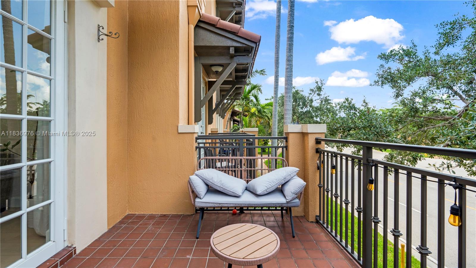 COBBLESTONE CONDO - Residential