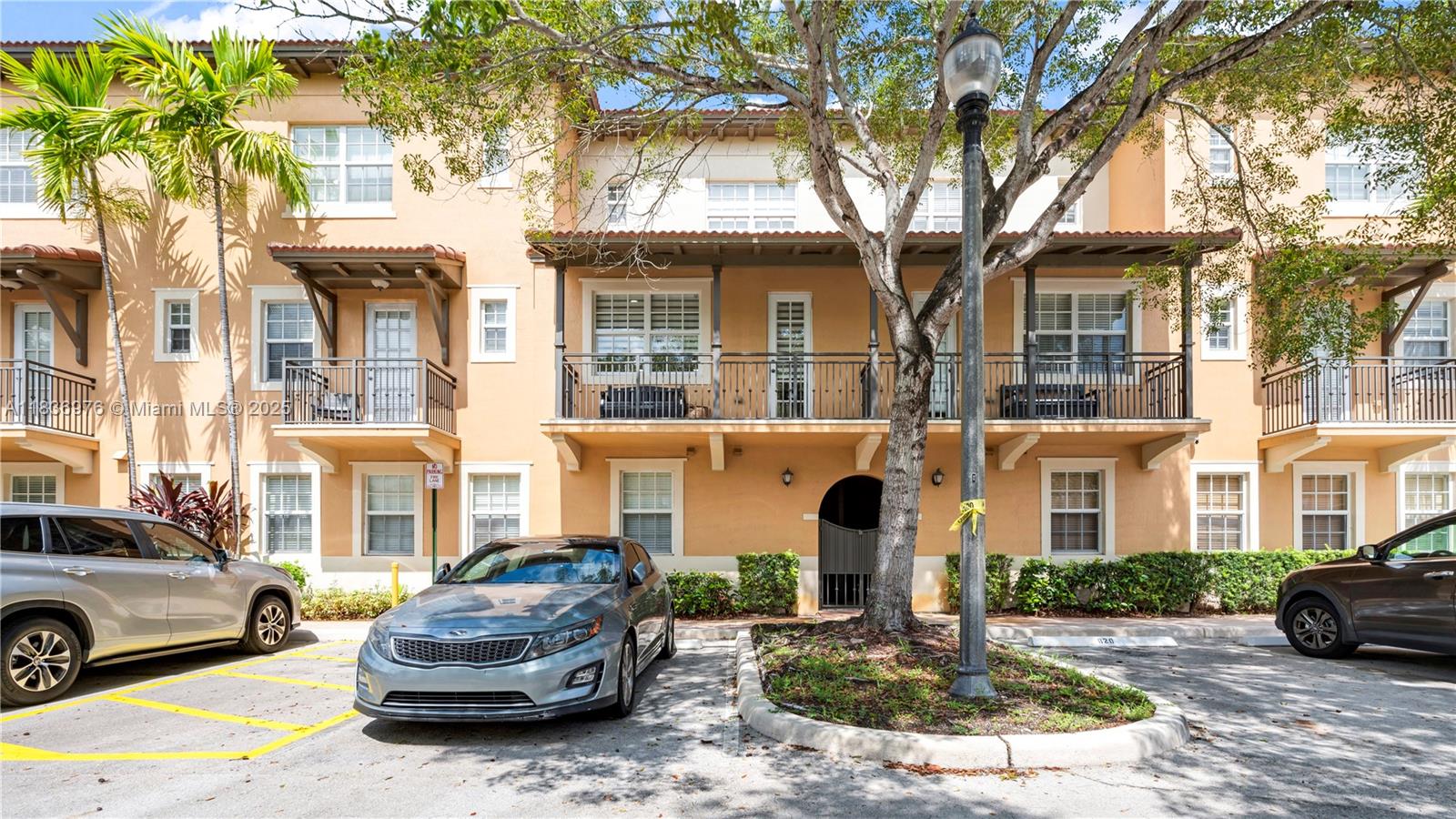 COBBLESTONE CONDO - Residential