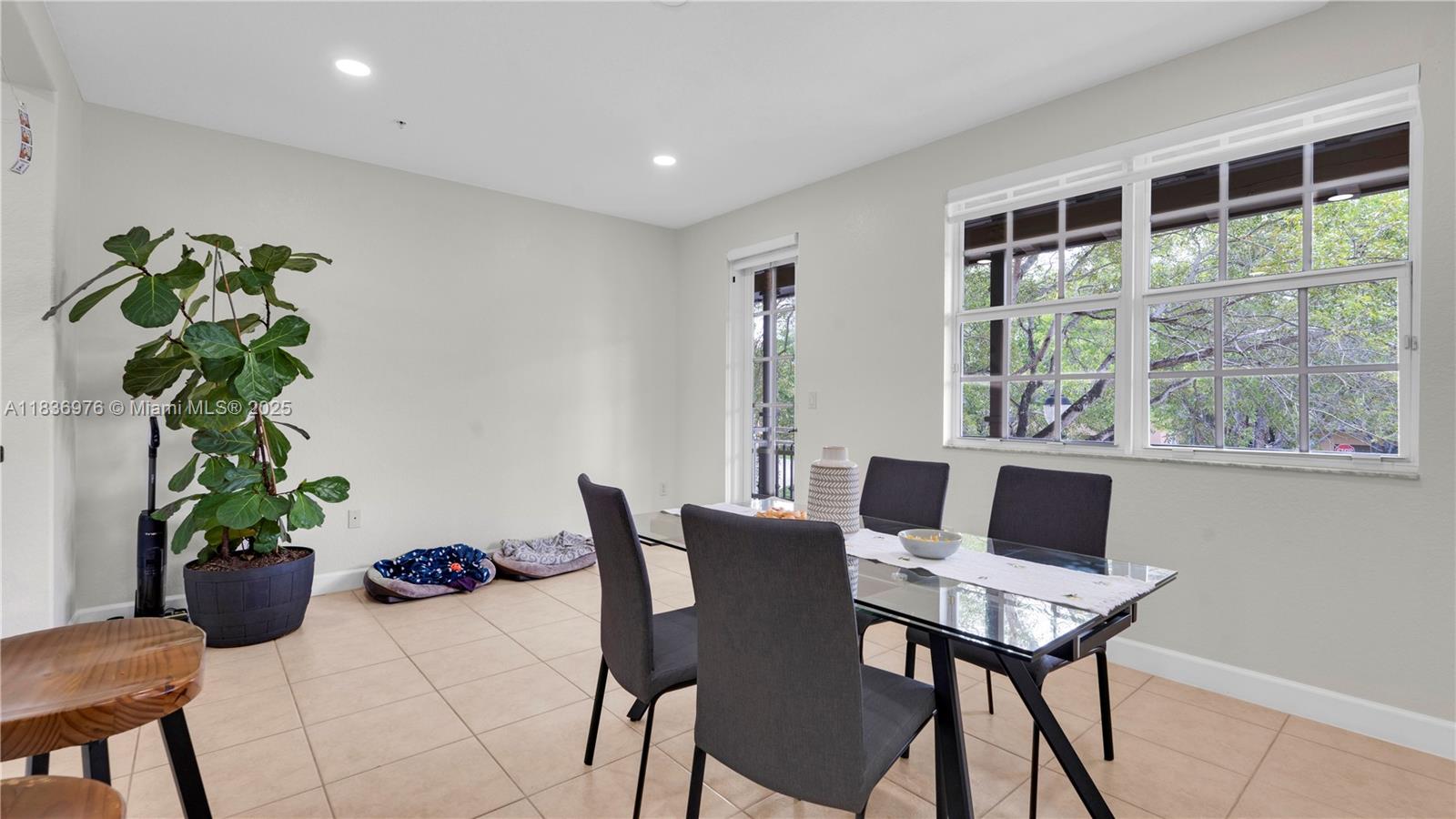 COBBLESTONE CONDO - Residential