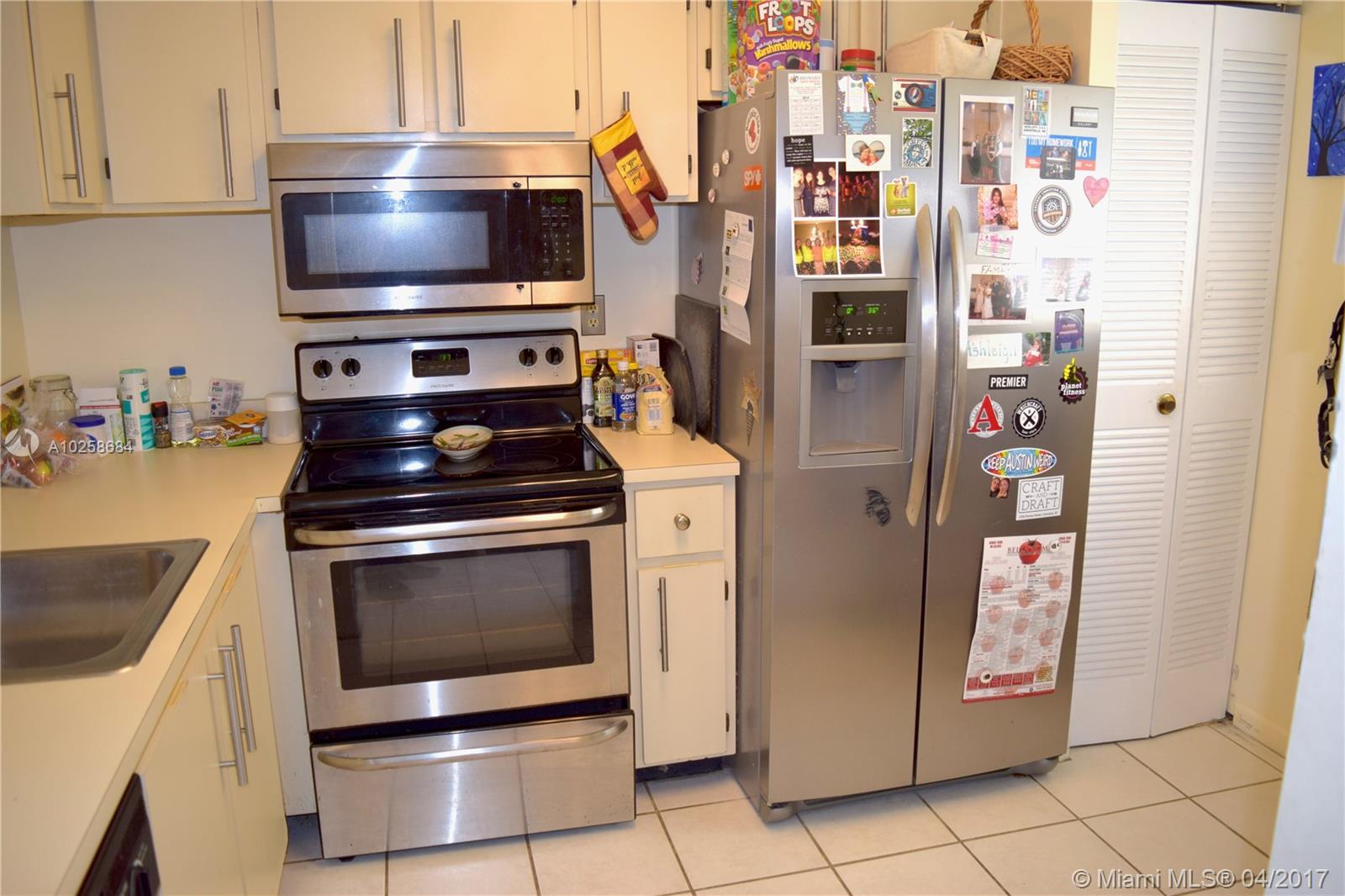 MALIBU CLUB CONDO - Residential Lease