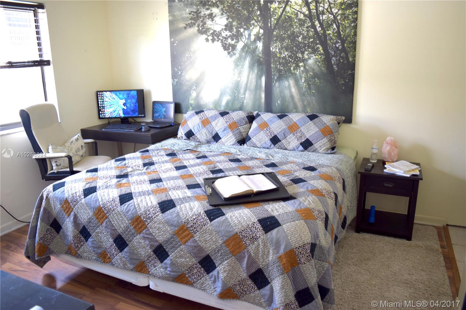 MALIBU CLUB CONDO - Residential Lease