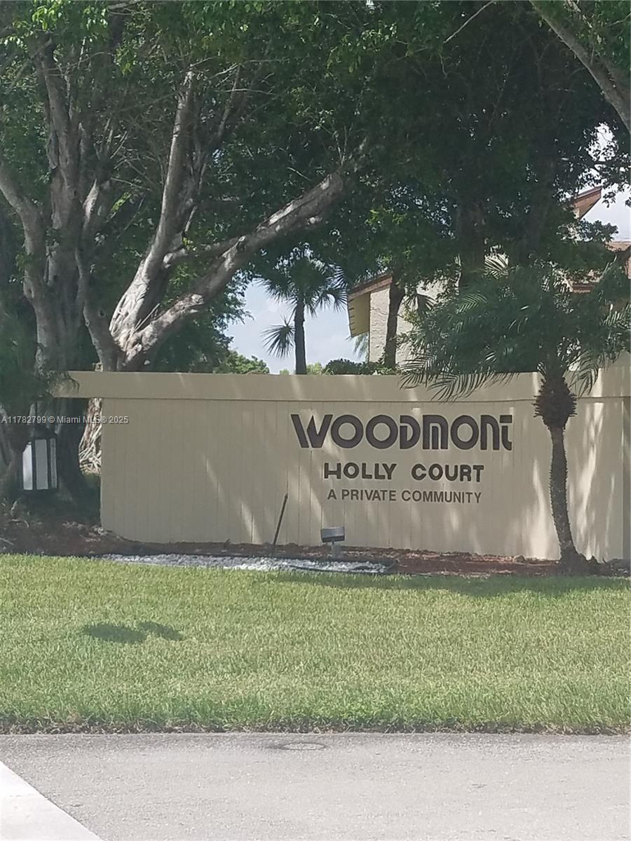 8780 Holly Ct 204, Tamarac, Broward County, Florida - 2 Bedrooms  
2 Bathrooms - 