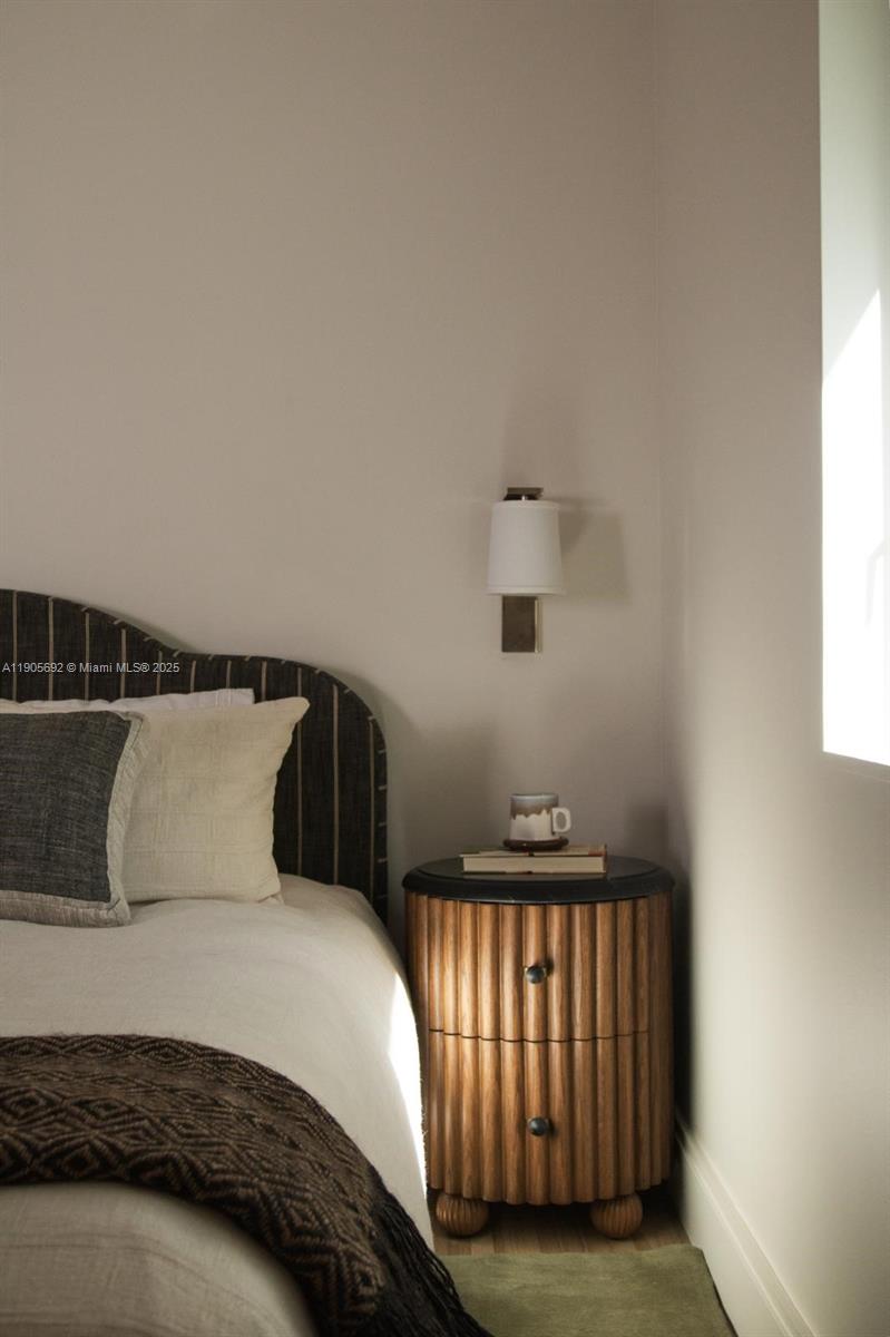 MIAMI SHORES SEC 6 - Residential