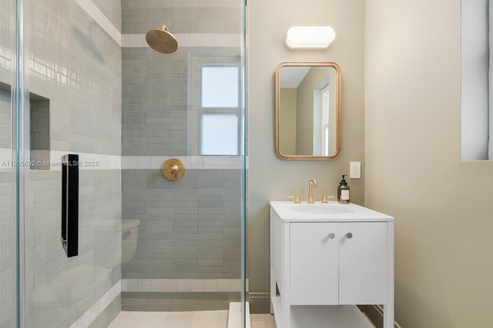 MIAMI SHORES SEC 6 - Residential