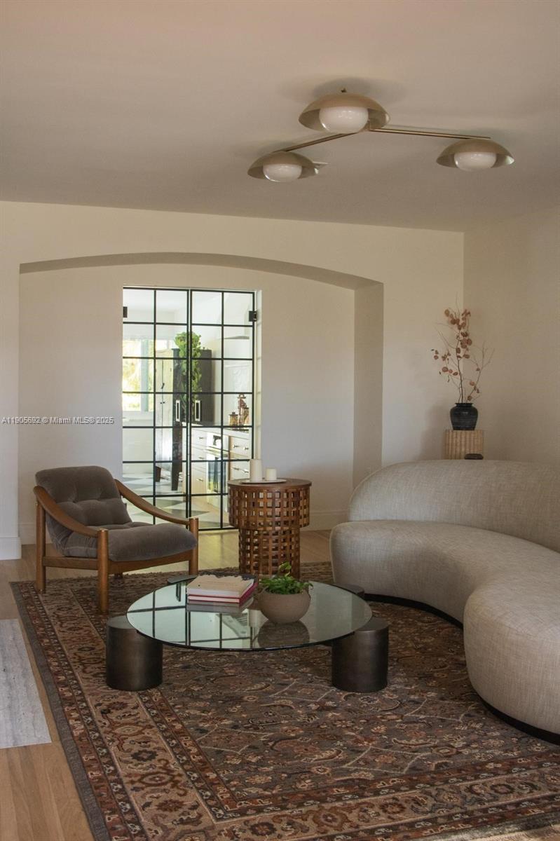 MIAMI SHORES SEC 6 - Residential