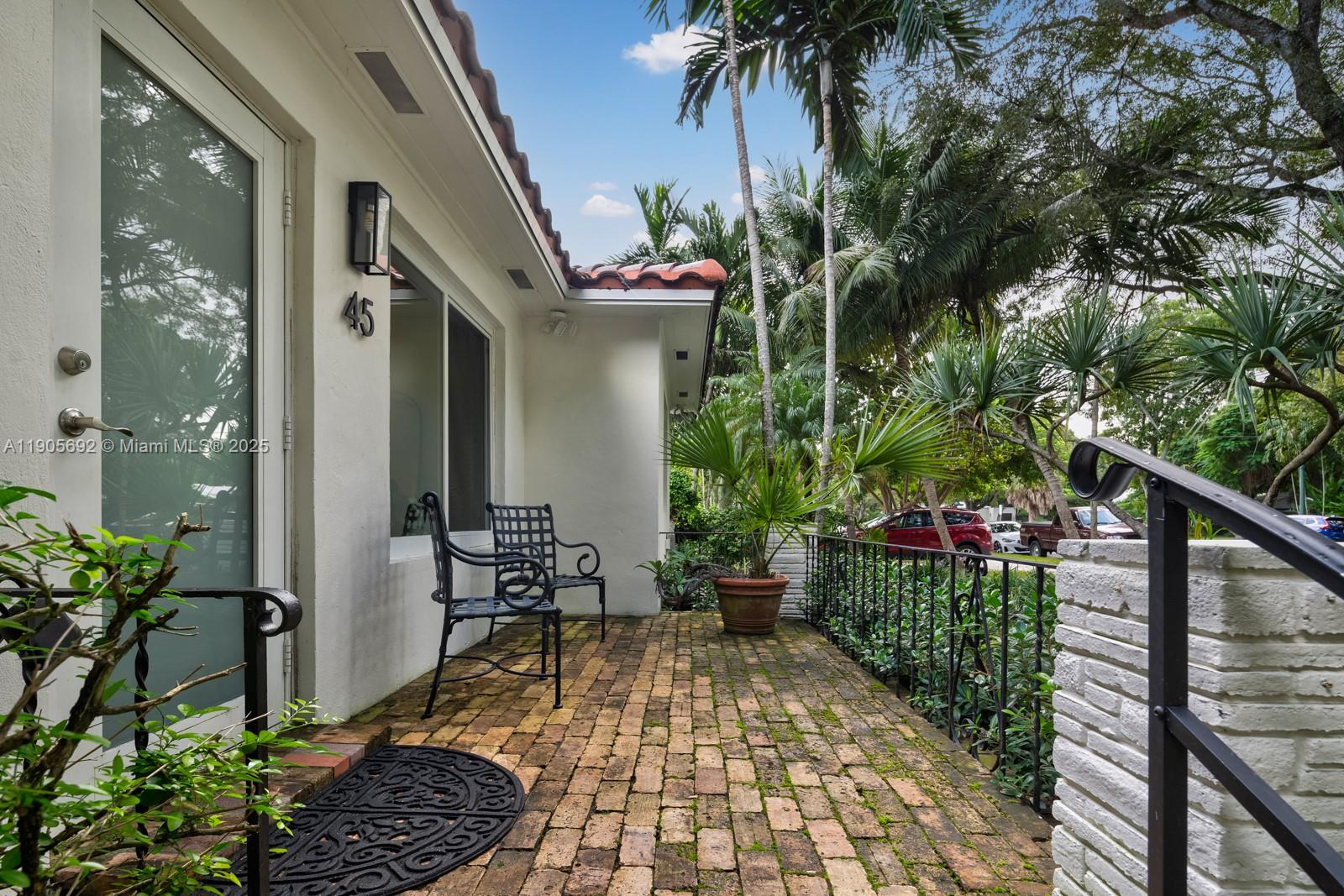 MIAMI SHORES SEC 6 - Residential