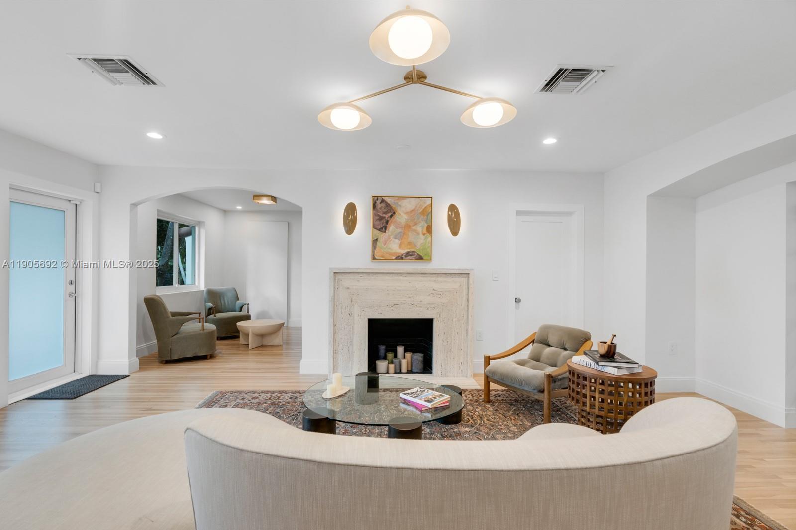 MIAMI SHORES SEC 6 - Residential