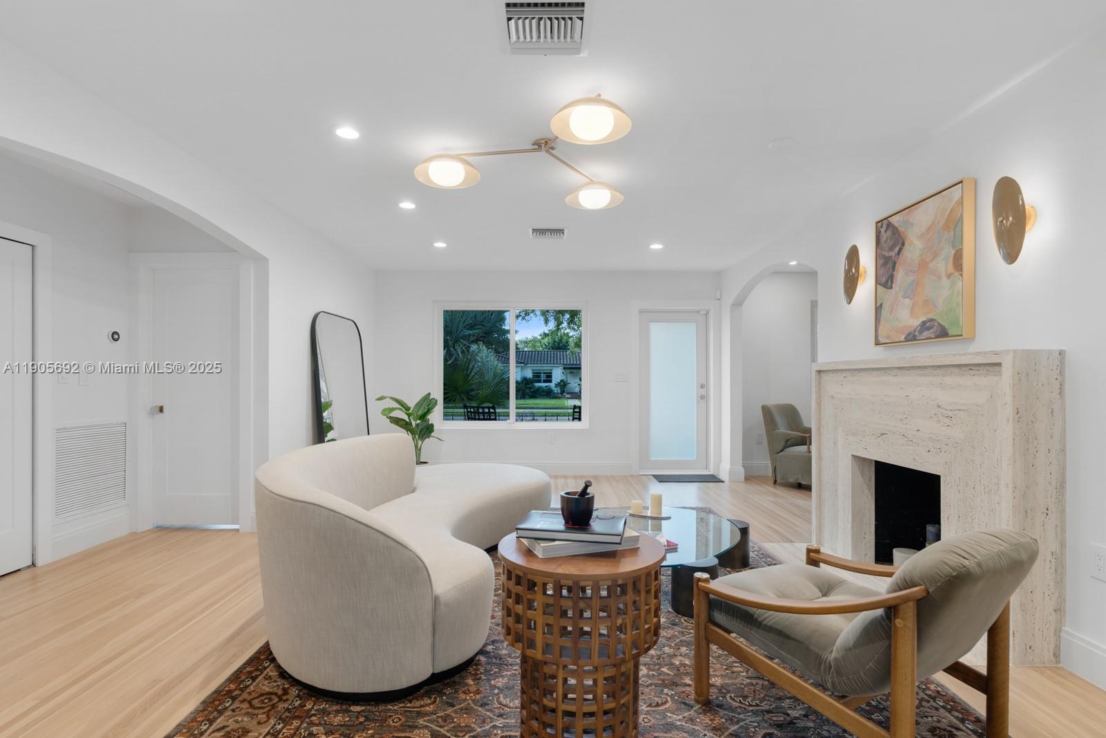 MIAMI SHORES SEC 6 - Residential