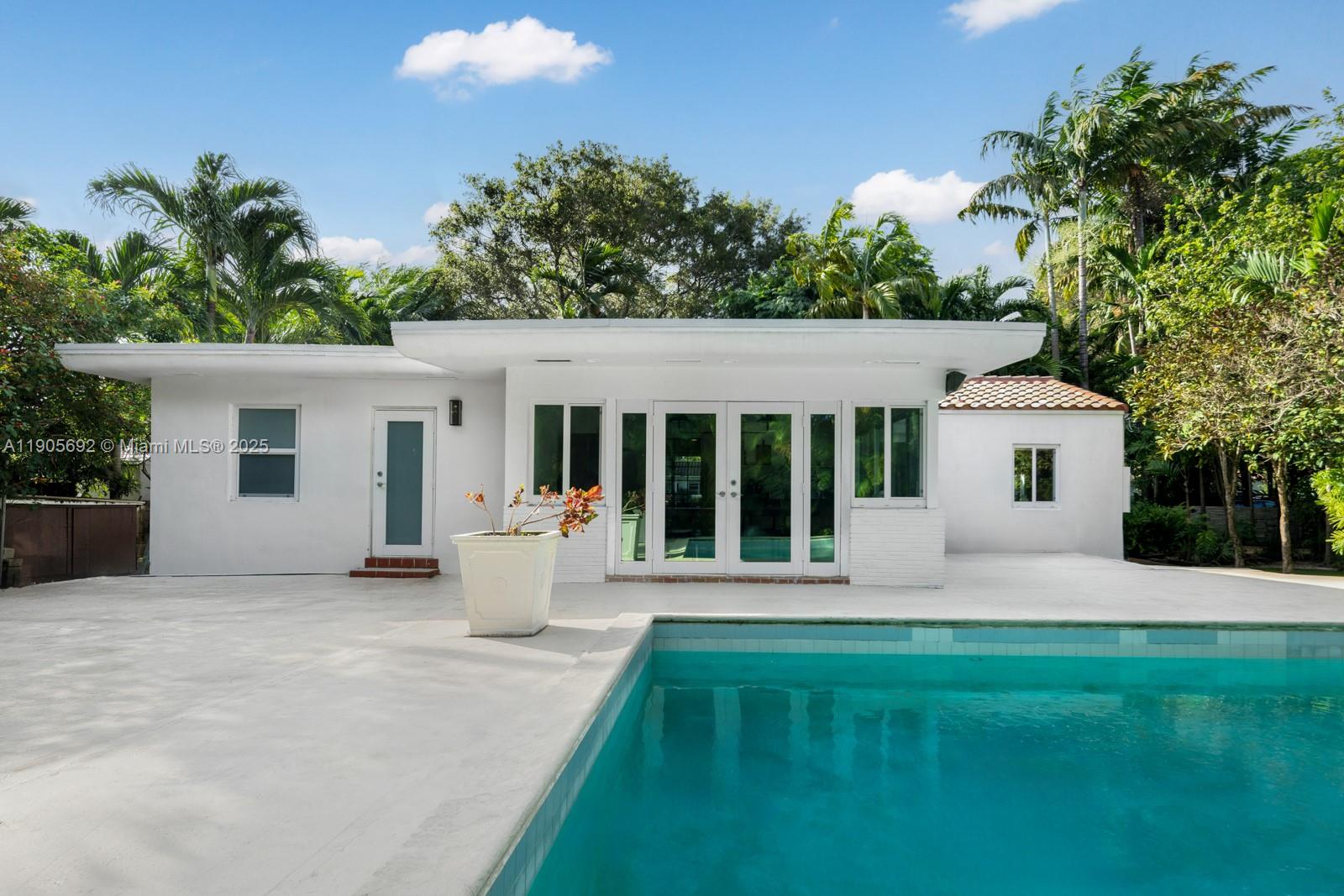 MIAMI SHORES SEC 6 - Residential