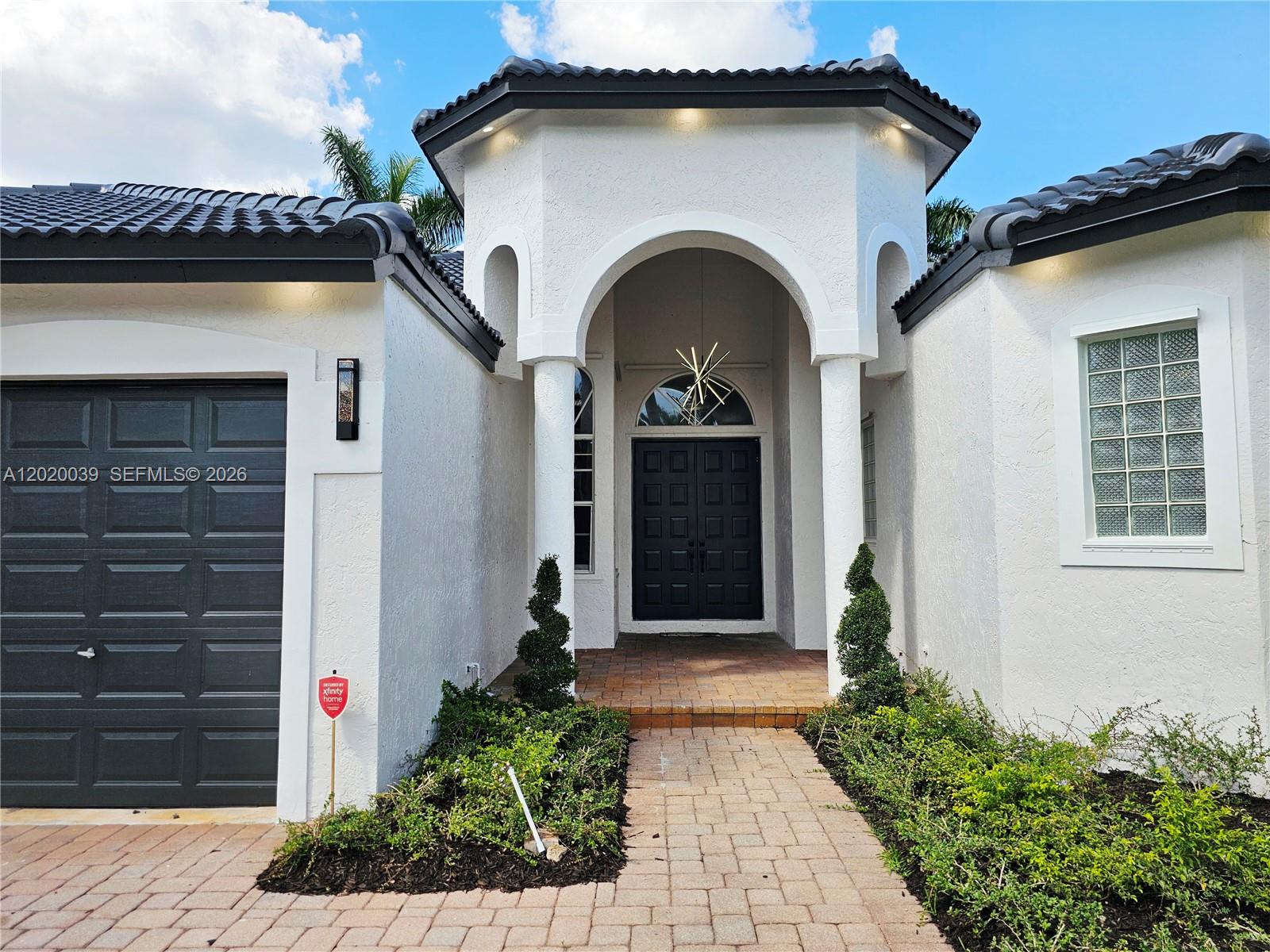 SUNSET LAKES PLAT ONE - Residential
