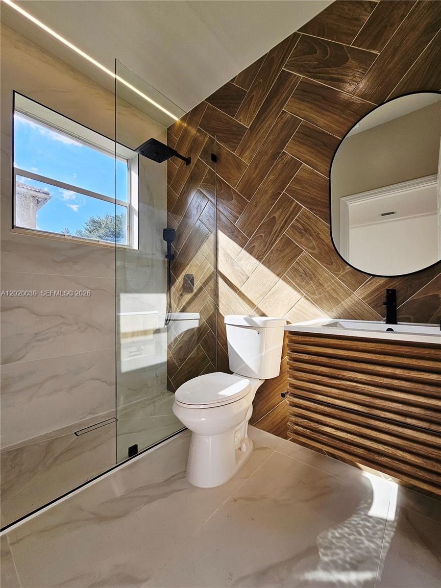 SUNSET LAKES PLAT ONE - Residential