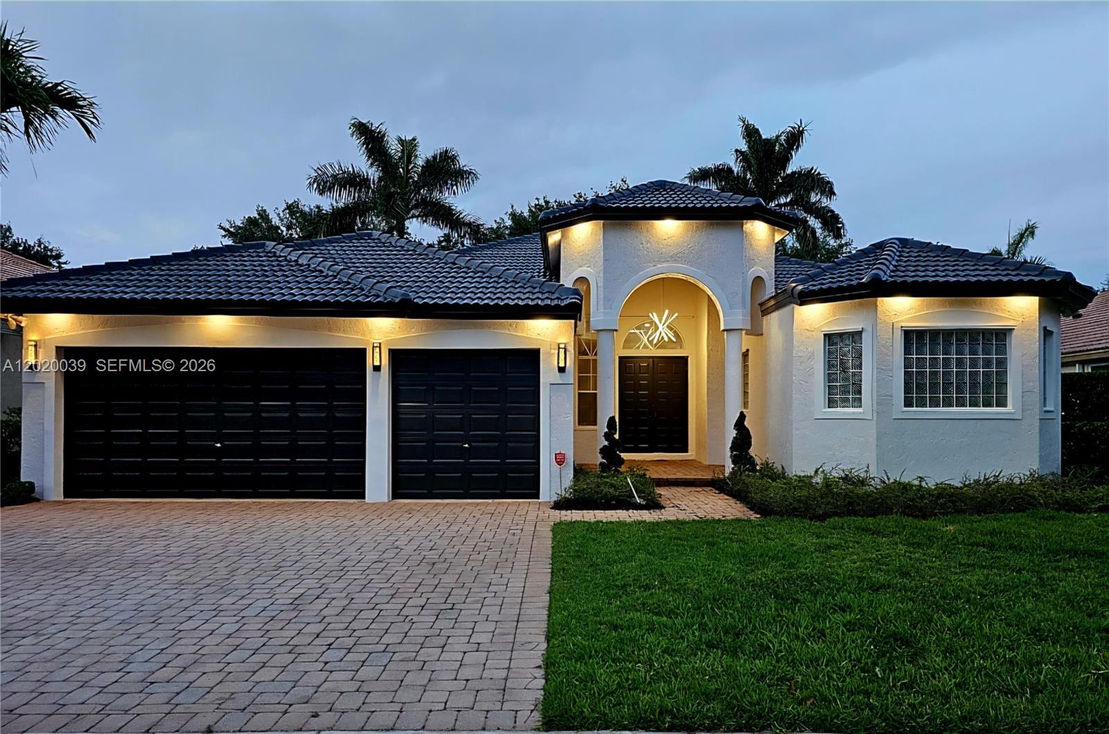 SUNSET LAKES PLAT ONE - Residential