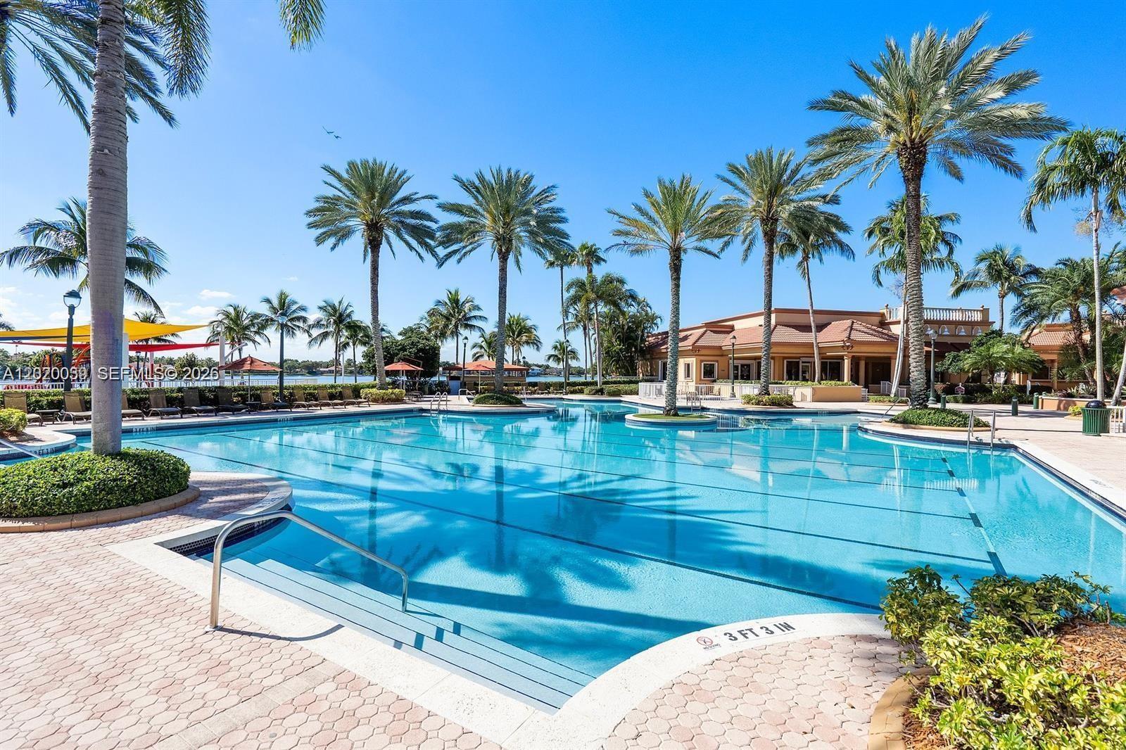 SUNSET LAKES PLAT ONE - Residential