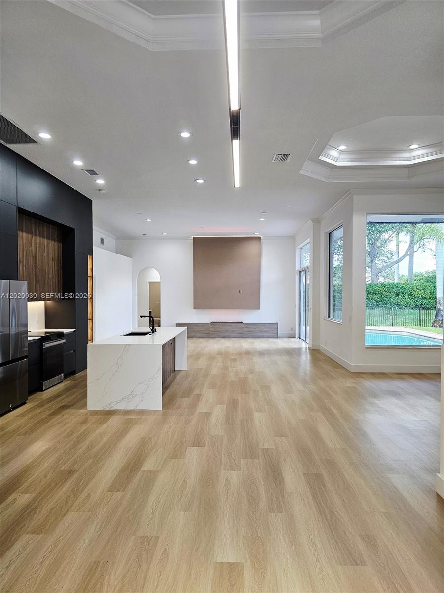 SUNSET LAKES PLAT ONE - Residential