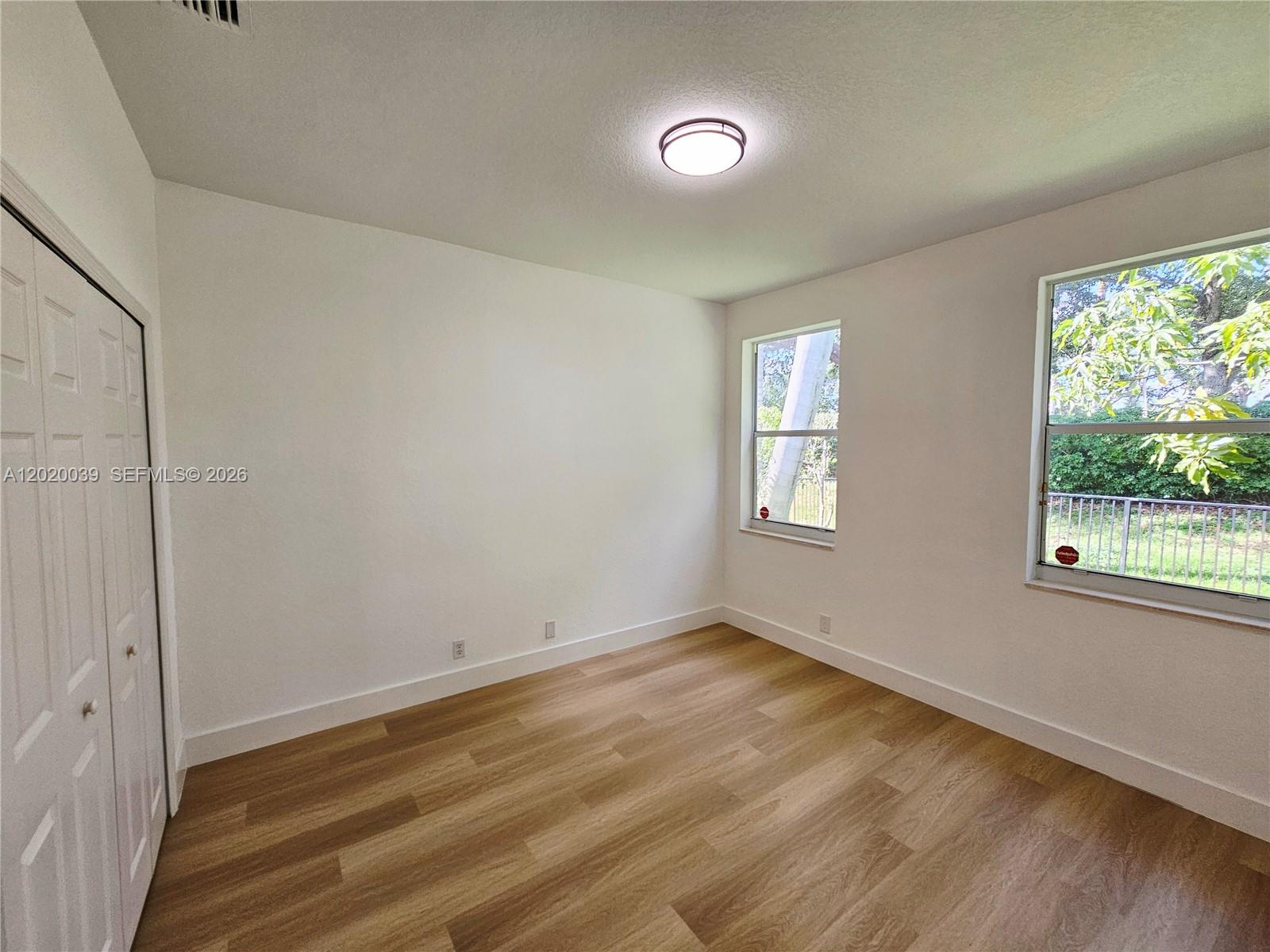 SUNSET LAKES PLAT ONE - Residential