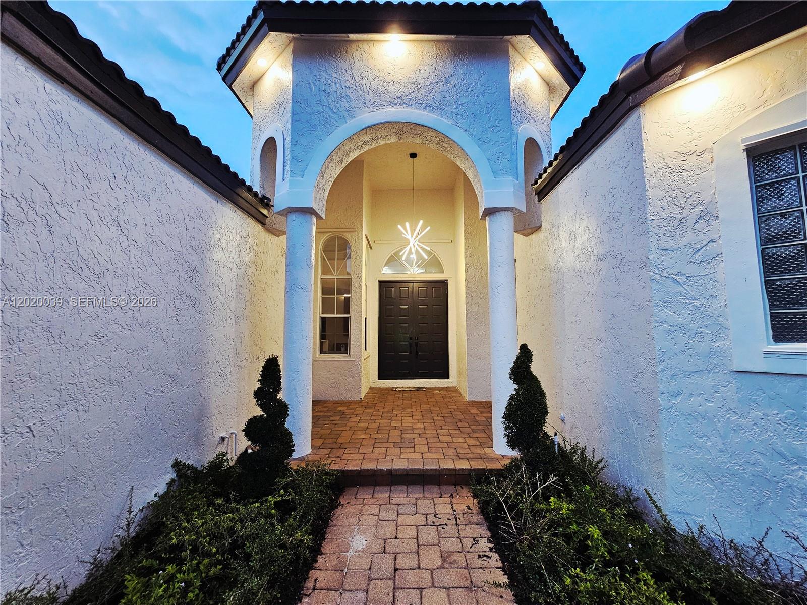 SUNSET LAKES PLAT ONE - Residential