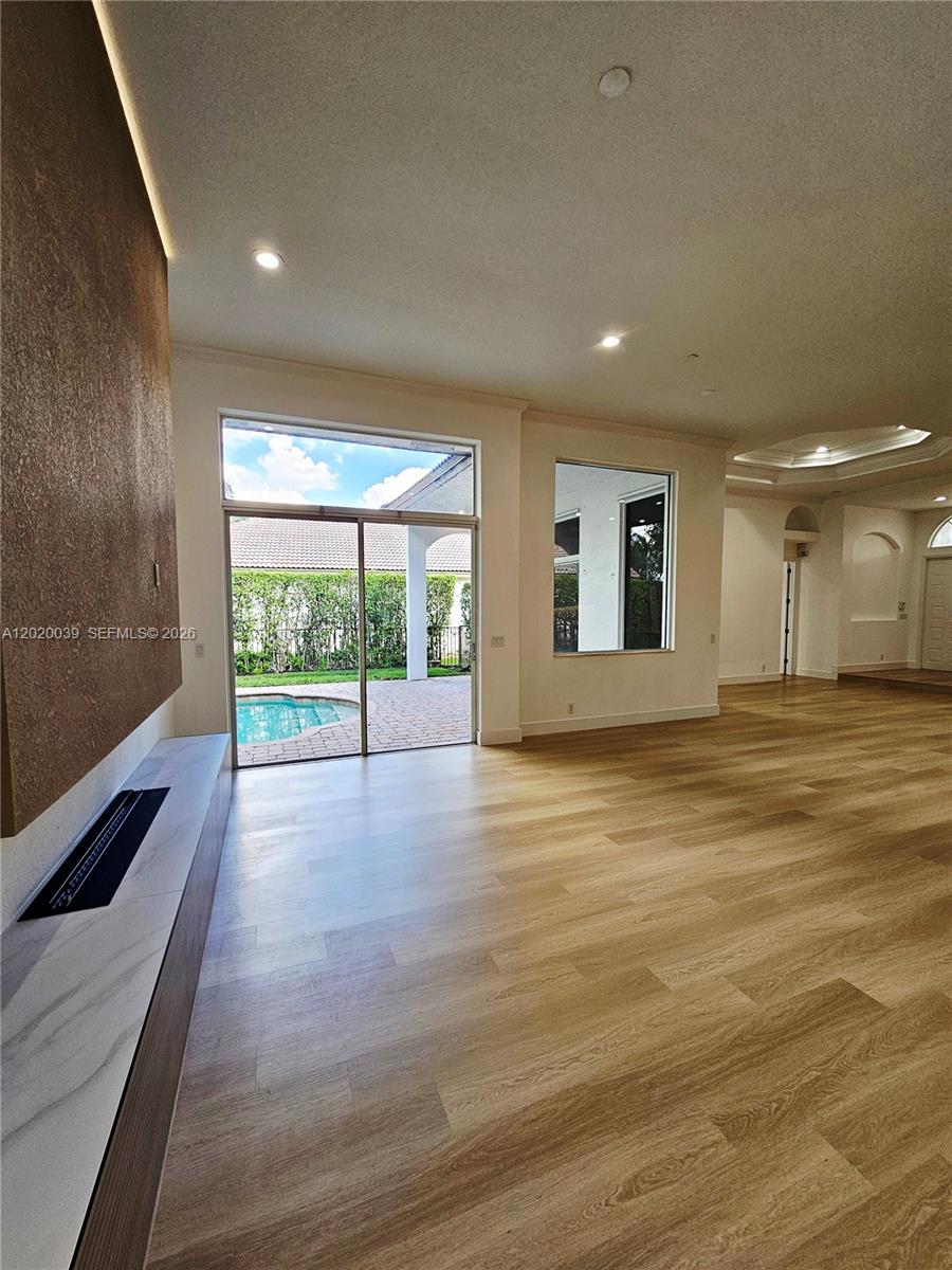 SUNSET LAKES PLAT ONE - Residential