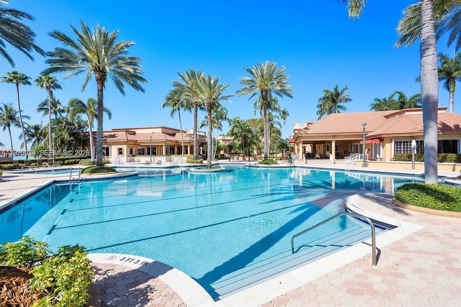 SUNSET LAKES PLAT ONE - Residential