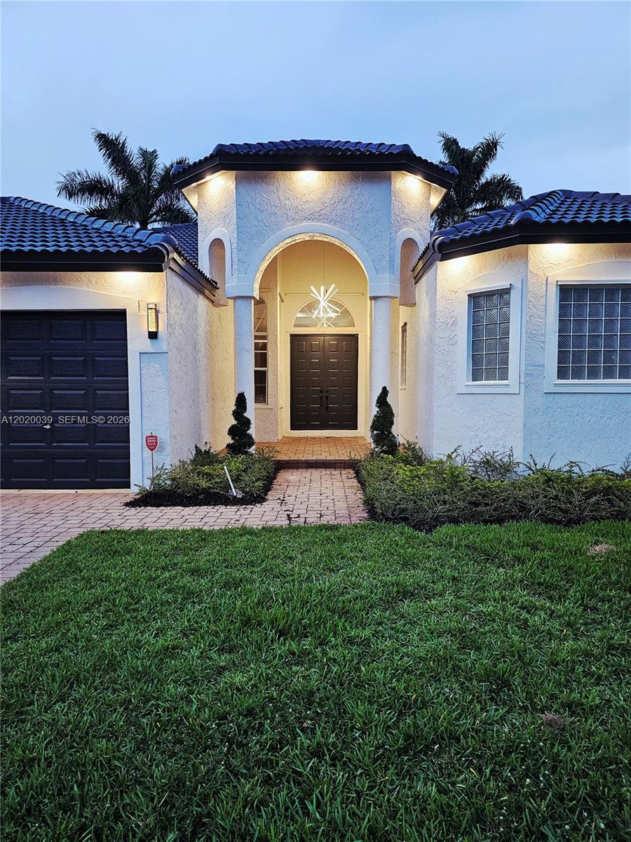 SUNSET LAKES PLAT ONE - Residential