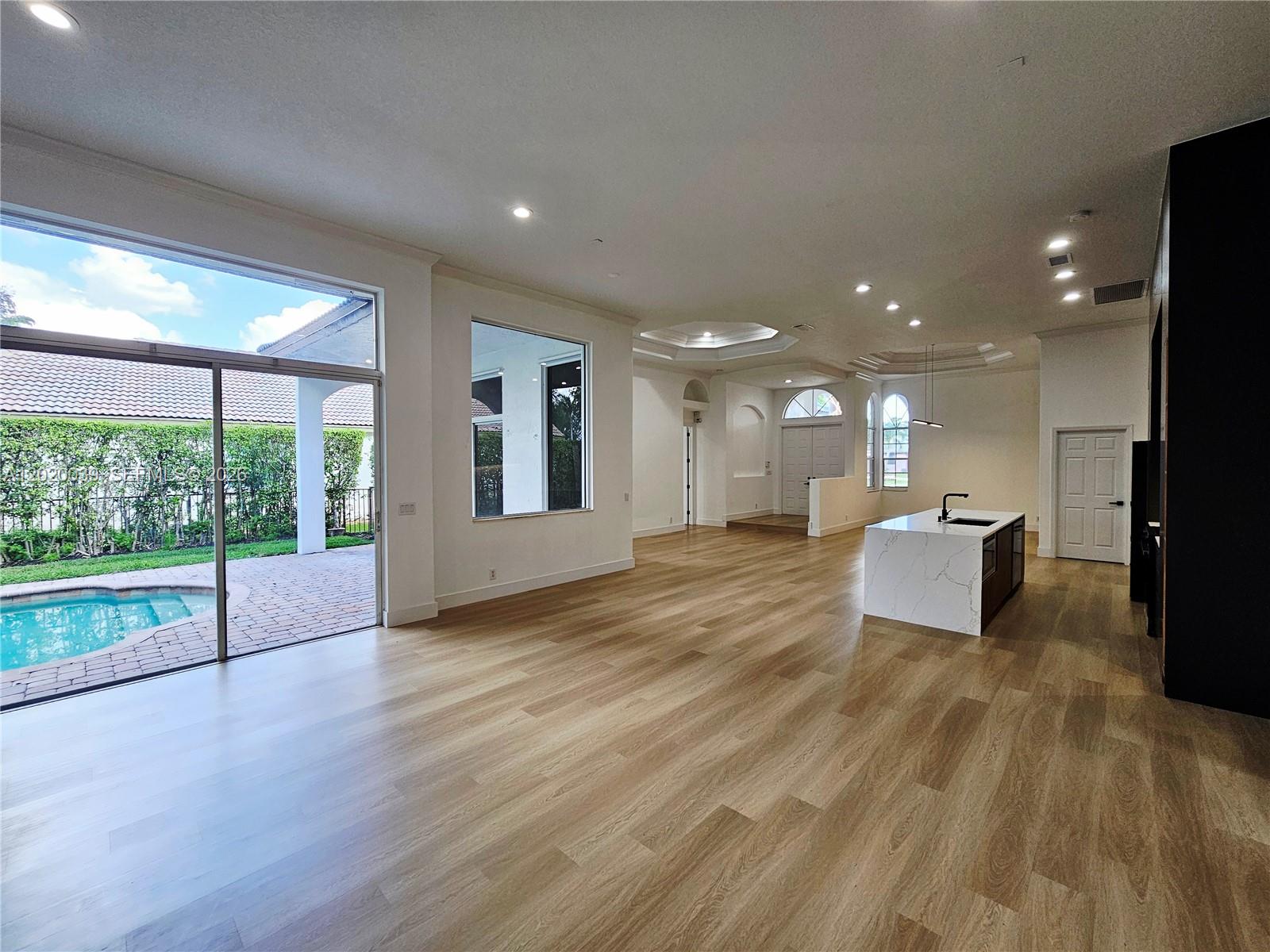 SUNSET LAKES PLAT ONE - Residential