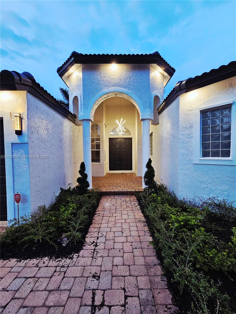 SUNSET LAKES PLAT ONE - Residential