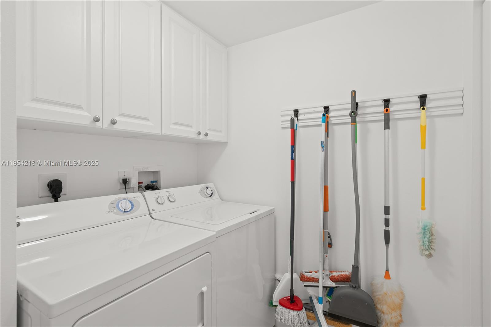 SOUTH TOWER AT THE POINT - Residential Lease