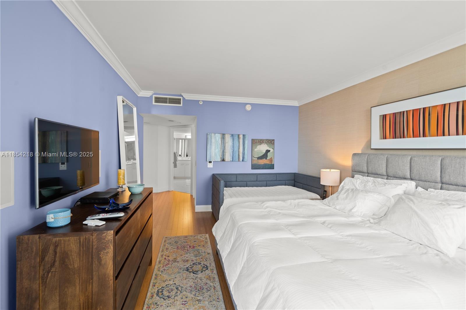 SOUTH TOWER AT THE POINT - Residential Lease