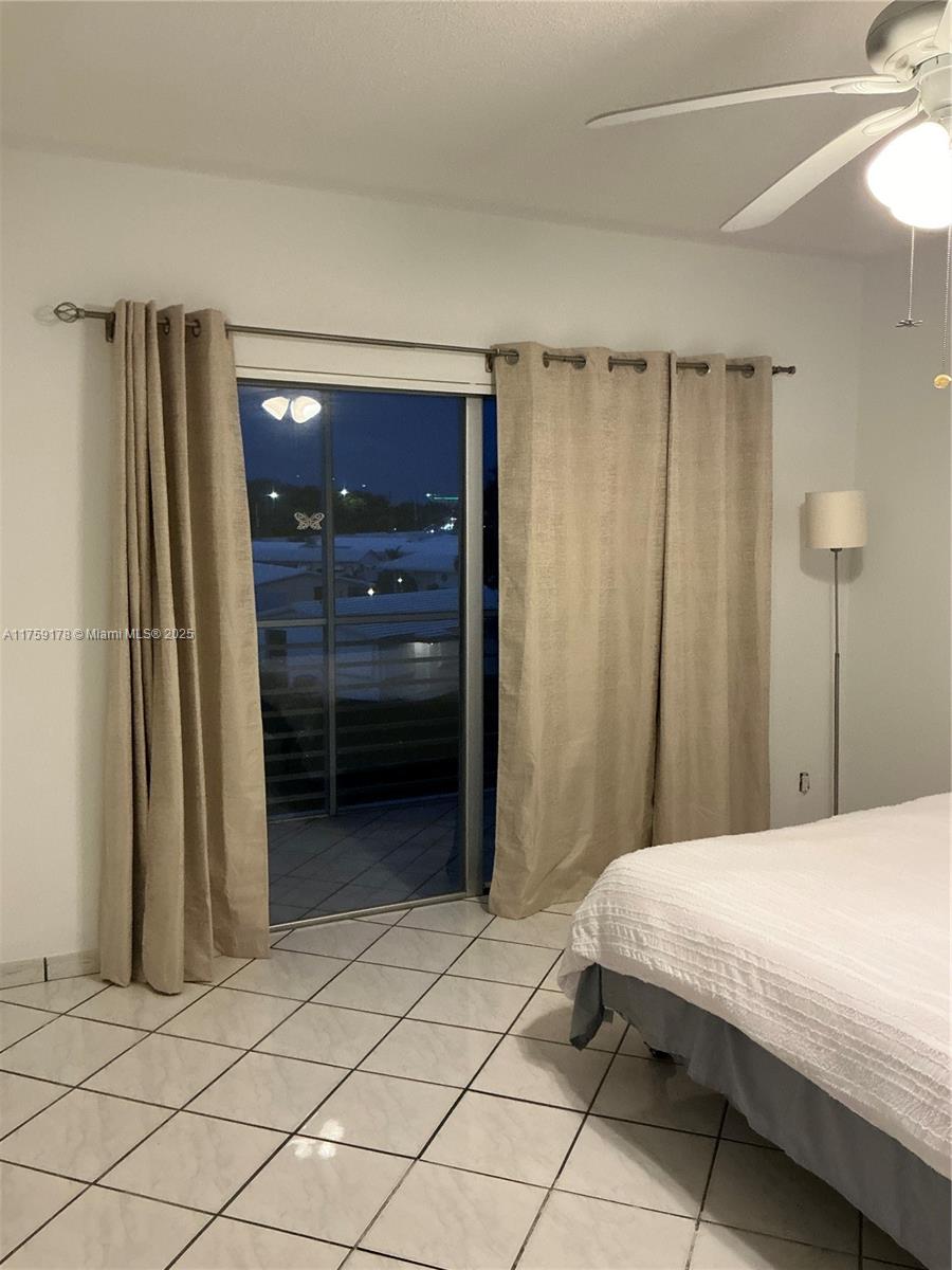 SHERIDAN LAKES CONDO APTS - Residential