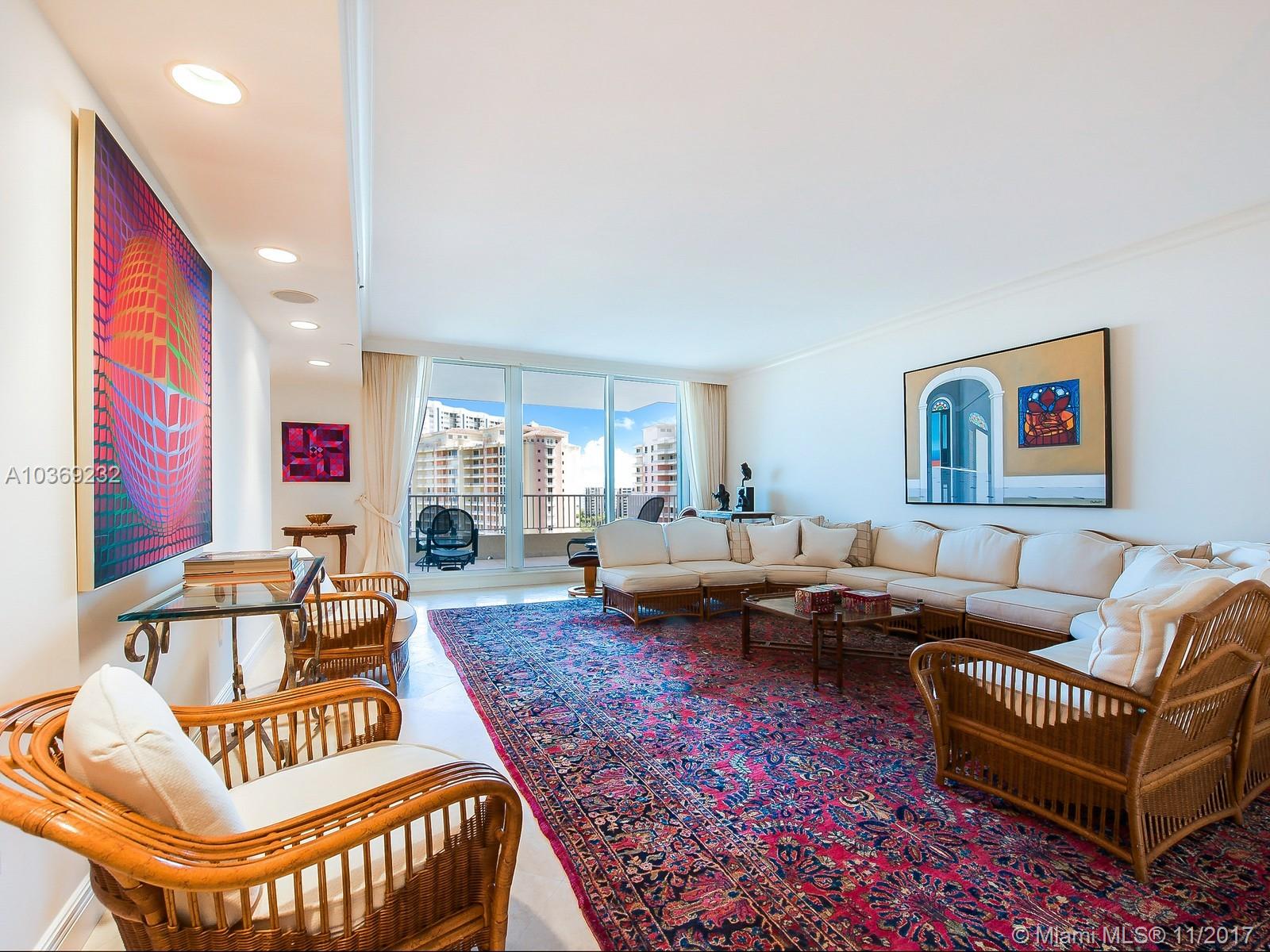 CLUB TOWER THREE CONDO - Residential